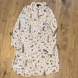 Saks Fifth Avenue New York City sleep shirt